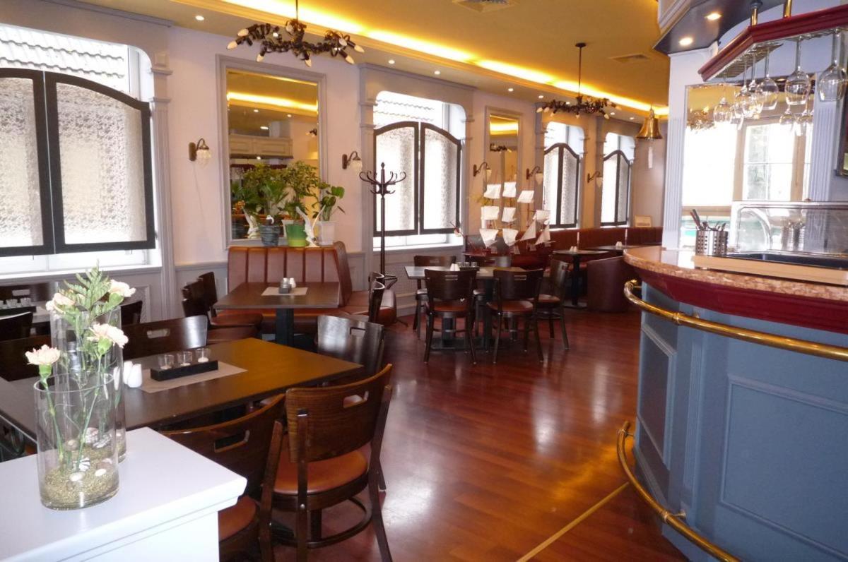 Doppelzimmer Brunch, Direkt Am Alten Strom รอสต็อค ภายนอก รูปภาพ